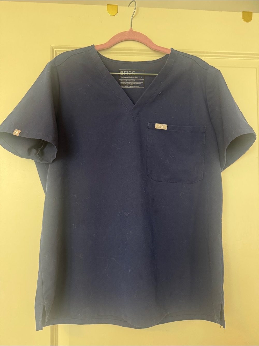 FIGS Womens Navy V-Neck Scrub Top with Chest Pocket